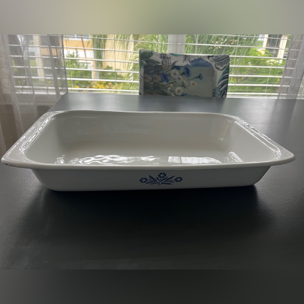 Vintage Corningware Blue Cornflower P-76-B large roaster with Stamp